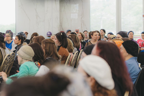 Crowds at a TorahMates Ask the Rabbi session